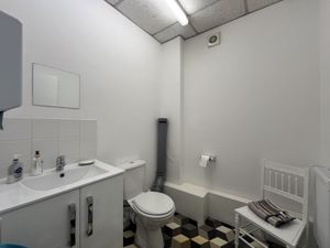 Photo 16- click for photo gallery